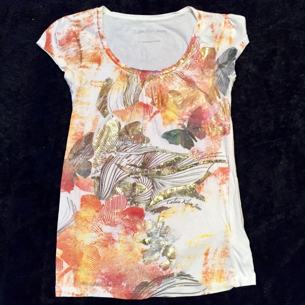 CK Scoop Neck Tee!